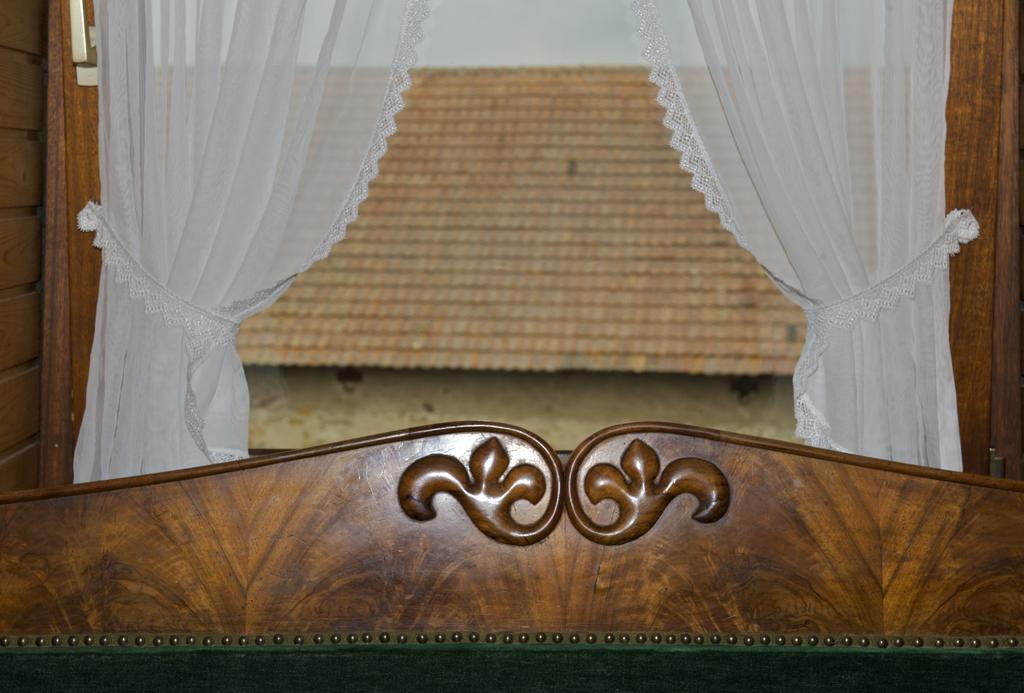 Gasthof Zum Kreuz Neuenburg am Rhein Chambre photo